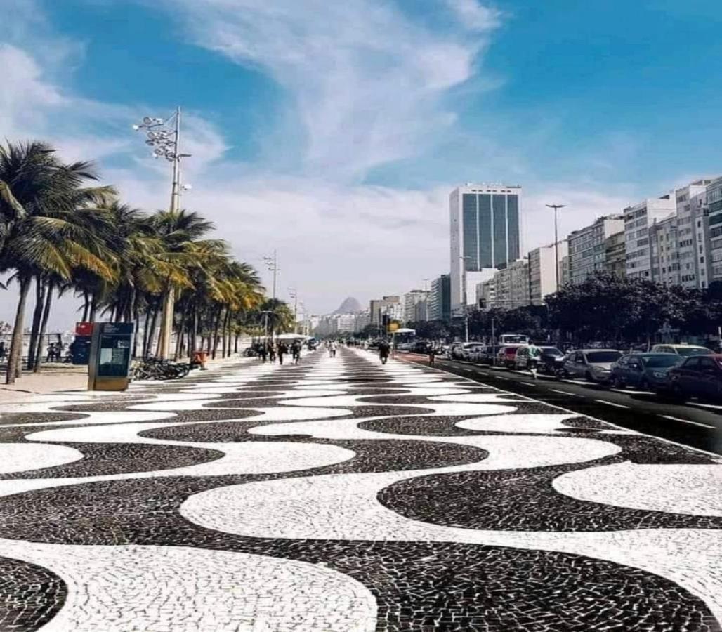 Apartamento Copacabana Qt e Sala a 3 quadras da praia e do Metrô - 250 MB Rio de Janeiro Exterior foto